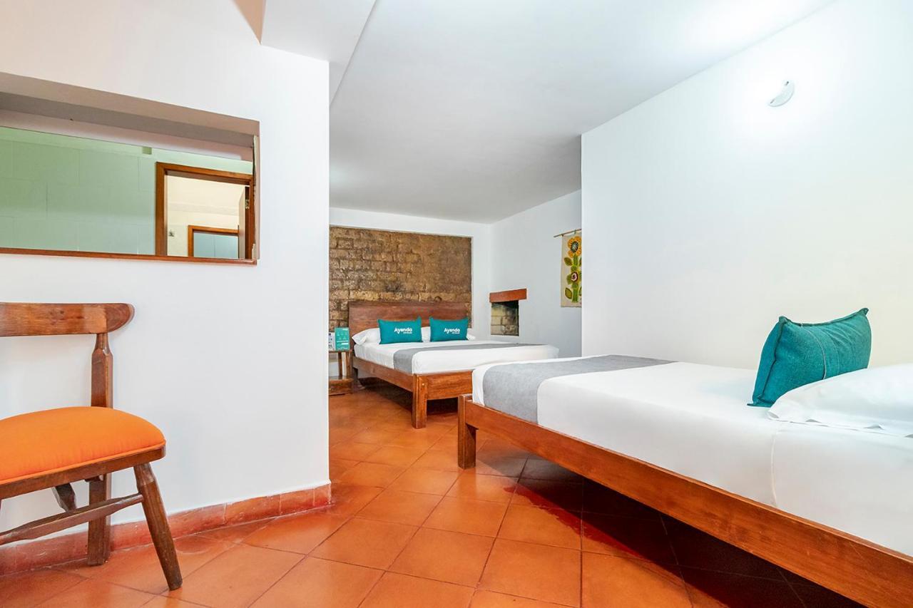 Ayenda Hotel Casona Santa Rosa Chia Exterior photo